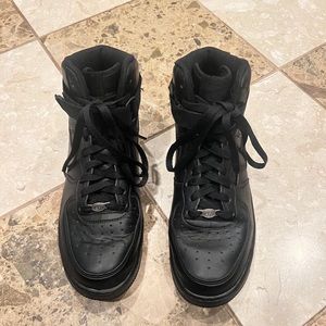 Like new Nike airforce 1 , size 8.5 sneakers